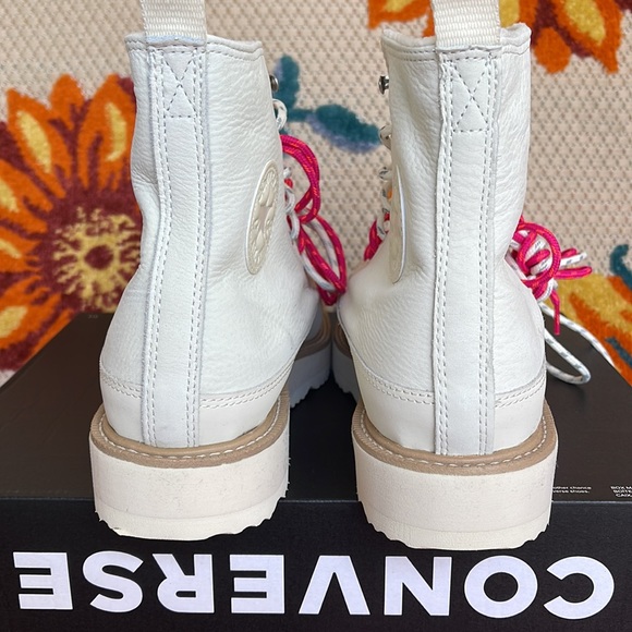 Converse 173212C
CHUCK TAYLOR CRAFTED BOOT HI
EGRET/NATURAL IVORY/PRIME PNK
WMNS - Picture 14 of 16